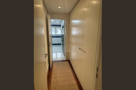 Apartamento à venda com 337m², 3 quartos e 4 vagas