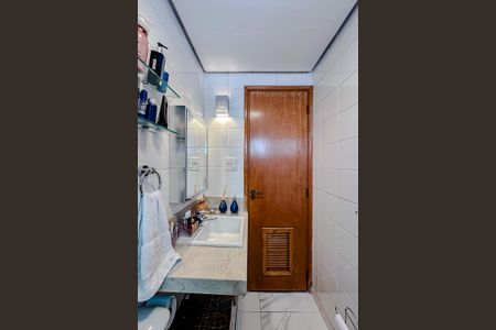 Apartamento à venda com 82m², 4 quartos e 2 vagasBanheiro da Suíte