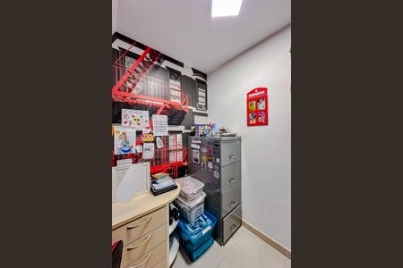 Apartamento à venda com 82m², 4 quartos e 2 vagasEscritório