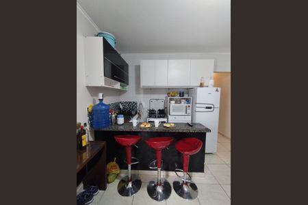 Casa à venda com 150m², 5 quartos e 2 vagas Casa à venda com 150m², 5 quartos e 2 vagasCasa 2 Sala/Cozinha