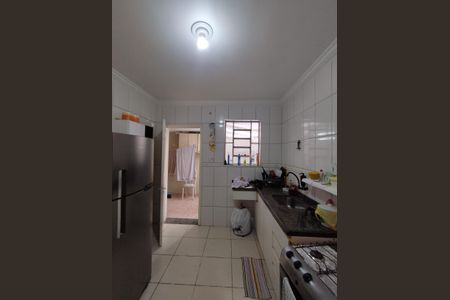 Casa à venda com 150m², 5 quartos e 2 vagas Casa à venda com 150m², 5 quartos e 2 vagasCasa 1 Cozinha