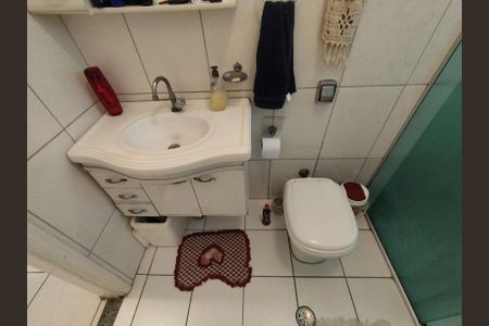 Casa à venda com 150m², 5 quartos e 2 vagas Casa à venda com 150m², 5 quartos e 2 vagasCasa 1 Banheiro