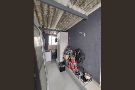 Casa à venda com 150m², 5 quartos e 2 vagas Casa à venda com 150m², 5 quartos e 2 vagasCasa 2 área de serviço