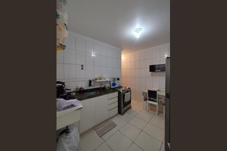 Casa à venda com 150m², 5 quartos e 2 vagas Casa à venda com 150m², 5 quartos e 2 vagasCasa 1 Cozinha