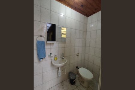 Casa à venda com 150m², 5 quartos e 2 vagas Casa à venda com 150m², 5 quartos e 2 vagasCasa 1 Suíte Banheiro