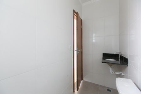 Apartamento à venda com 82m², 2 quartos e 1 vaga Apartamento à venda com 82m², 2 quartos e 1 vagaBanheiro da Suite 1