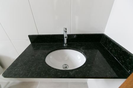 Apartamento à venda com 82m², 2 quartos e 1 vaga Apartamento à venda com 82m², 2 quartos e 1 vagaBanheiro da Suíte 2