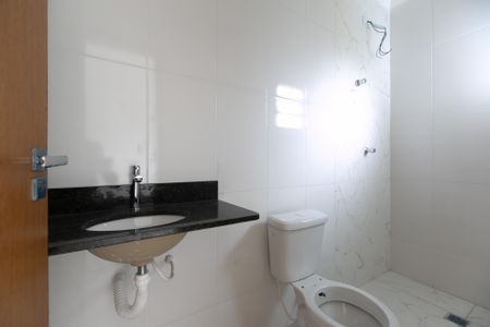 Apartamento à venda com 82m², 2 quartos e 1 vaga Apartamento à venda com 82m², 2 quartos e 1 vagaBanheiro da Suite 1