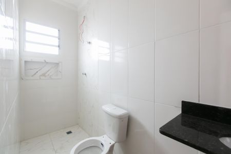 Apartamento à venda com 82m², 2 quartos e 1 vaga Apartamento à venda com 82m², 2 quartos e 1 vagaBanheiro da Suíte 1