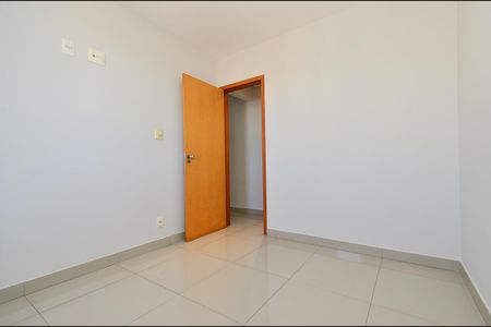 Apartamento à venda com 70m², 3 quartos e 2 vagas Apartamento à venda com 70m², 3 quartos e 2 vagasQuarto 1