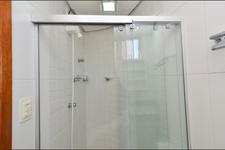 Apartamento à venda com 70m², 3 quartos e 2 vagas Apartamento à venda com 70m², 3 quartos e 2 vagasBanheiro da Suíte