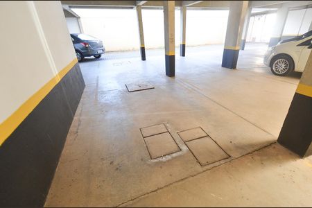 Apartamento à venda com 70m², 3 quartos e 2 vagas Apartamento à venda com 70m², 3 quartos e 2 vagasGaragem