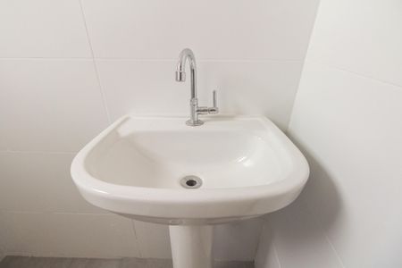 Apartamento à venda com 45m², 2 quartos e sem vaga Apartamento à venda com 45m², 2 quartos e sem vagaBanheiro