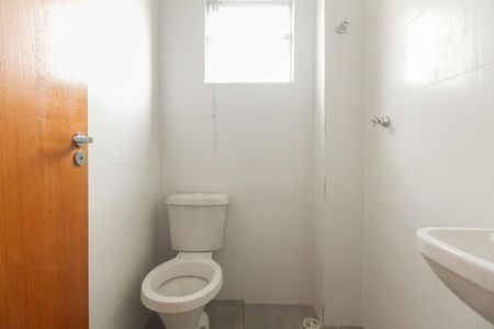 Apartamento à venda com 45m², 2 quartos e sem vaga Apartamento à venda com 45m², 2 quartos e sem vagaBanheiro