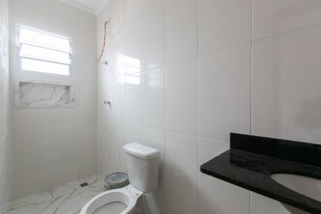 Apartamento à venda com 82m², 2 quartos e 1 vaga Apartamento à venda com 82m², 2 quartos e 1 vagaBanheiro da Suíte 1