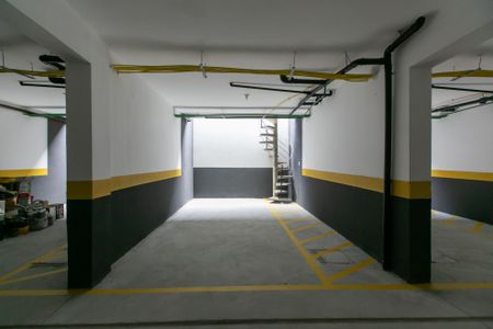 Apartamento à venda com 82m², 2 quartos e 1 vaga Apartamento à venda com 82m², 2 quartos e 1 vagaGaragem