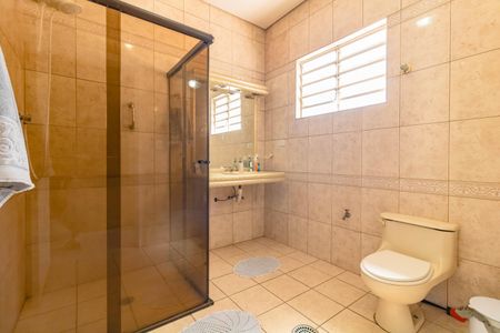 Casa à venda com 210m², 3 quartos e 1 vagaBanheiro