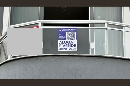 Casa de condomínio à venda com 240m², 3 quartos e 2 vagas Casa de condomínio à venda com 240m², 3 quartos e 2 vagasPlaquinha