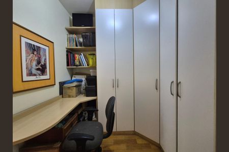 Apartamento à venda com 110m², 3 quartos e 1 vaga Apartamento à venda com 110m², 3 quartos e 1 vagaQuarto 2