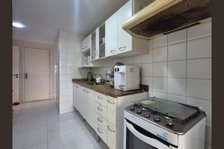 Apartamento à venda com 110m², 3 quartos e 1 vaga Apartamento à venda com 110m², 3 quartos e 1 vagaCozinha