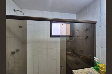 Apartamento à venda com 110m², 3 quartos e 1 vaga Apartamento à venda com 110m², 3 quartos e 1 vagaBanheiro da Suíte