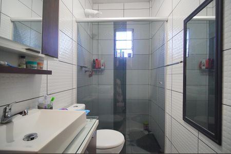 Casa à venda com 270m², 2 quartos e 2 vagasBanheiro 1