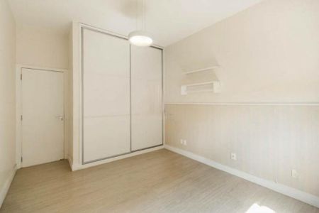 Apartamento à venda com 2 quartos, 130m² em Itaim Bibi, São Paulo