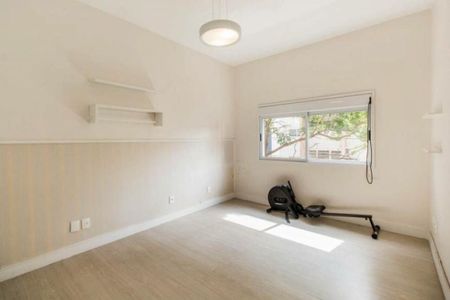 Apartamento à venda com 2 quartos, 130m² em Itaim Bibi, São Paulo