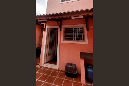 Casa à venda com 120m², 3 quartos e 2 vagas