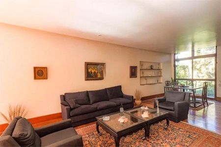 Casa à venda com 4 quartos, 584m² em Cidade Jardim, São Paulo