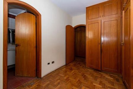 Apartamento à venda com 247m², 4 quartos e 4 vagas