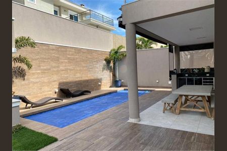Casa à venda com 453m², 4 quartos e 4 vagas
