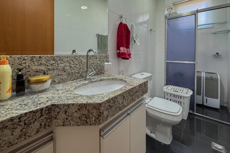 Apartamento à venda com 128m², 3 quartos e 2 vagasBanheiro 1
