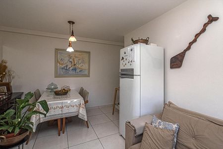 Apartamento à venda com 56m², 2 quartos e 1 vaga Apartamento à venda com 56m², 2 quartos e 1 vagaSala