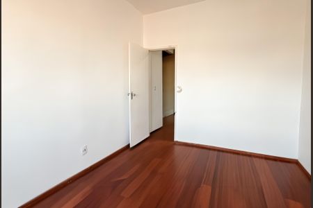 Apartamento à venda com 90m², 2 quartos e 1 vagaQuarto 2