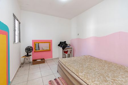Casa à venda com 180m², 3 quartos e 2 vagas Casa à venda com 180m², 3 quartos e 2 vagasQuarto 3