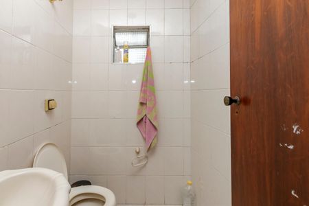 Casa à venda com 180m², 3 quartos e 2 vagas Casa à venda com 180m², 3 quartos e 2 vagasLavabo