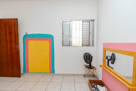 Casa à venda com 180m², 3 quartos e 2 vagas Casa à venda com 180m², 3 quartos e 2 vagasQuarto 3