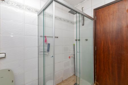 Casa à venda com 180m², 3 quartos e 2 vagas Casa à venda com 180m², 3 quartos e 2 vagasBanheiro