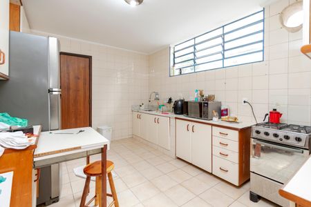 Casa à venda com 180m², 3 quartos e 2 vagas Casa à venda com 180m², 3 quartos e 2 vagasCozinha