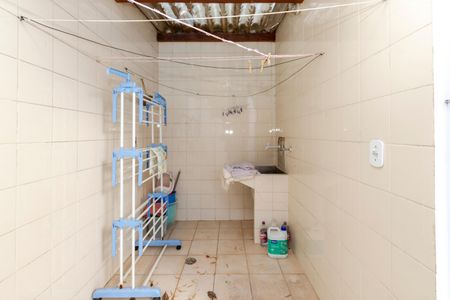 Casa à venda com 180m², 3 quartos e 2 vagas Casa à venda com 180m², 3 quartos e 2 vagasÁrea de Serviço