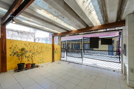 Casa à venda com 180m², 3 quartos e 2 vagas Casa à venda com 180m², 3 quartos e 2 vagasGaragem