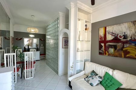 Apartamento para alugar com 180m², 3 quartos e sem vaga Apartamento para alugar com 180m², 3 quartos e sem vagaSala