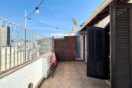 Apartamento para alugar com 180m², 3 quartos e sem vaga Apartamento para alugar com 180m², 3 quartos e sem vagaSuíte 01 Sacada