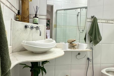 Apartamento para alugar com 180m², 3 quartos e sem vaga Apartamento para alugar com 180m², 3 quartos e sem vagaBanheiro Social