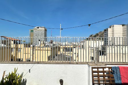 Apartamento para alugar com 180m², 3 quartos e sem vaga Apartamento para alugar com 180m², 3 quartos e sem vagaSuíte 01 Sacada