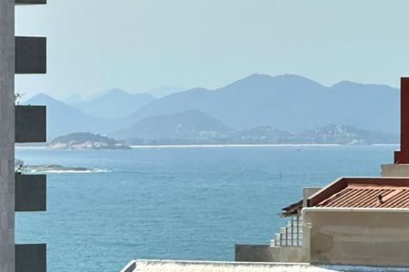 Apartamento para alugar com 180m², 3 quartos e sem vaga Apartamento para alugar com 180m², 3 quartos e sem vagaSuíte 01 Sacada Vista