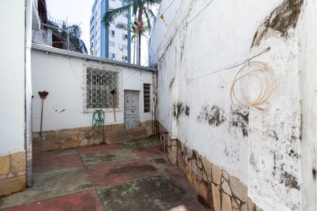Casa à venda com 405m², 5 quartos e 4 vagas Casa à venda com 405m², 5 quartos e 4 vagasÁrea Externa