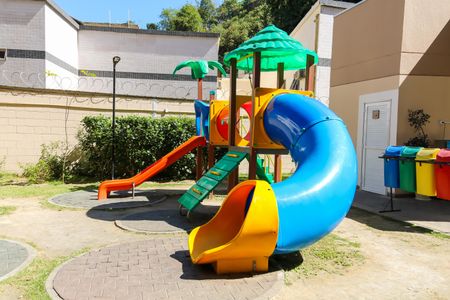 Apartamento à venda com 44m², 2 quartos e sem vaga Apartamento à venda com 44m², 2 quartos e sem vagaÁrea comum - Playground