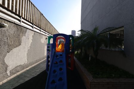 Apartamento à venda com 60m², 2 quartos e 1 vagaÁrea Comum - Playground